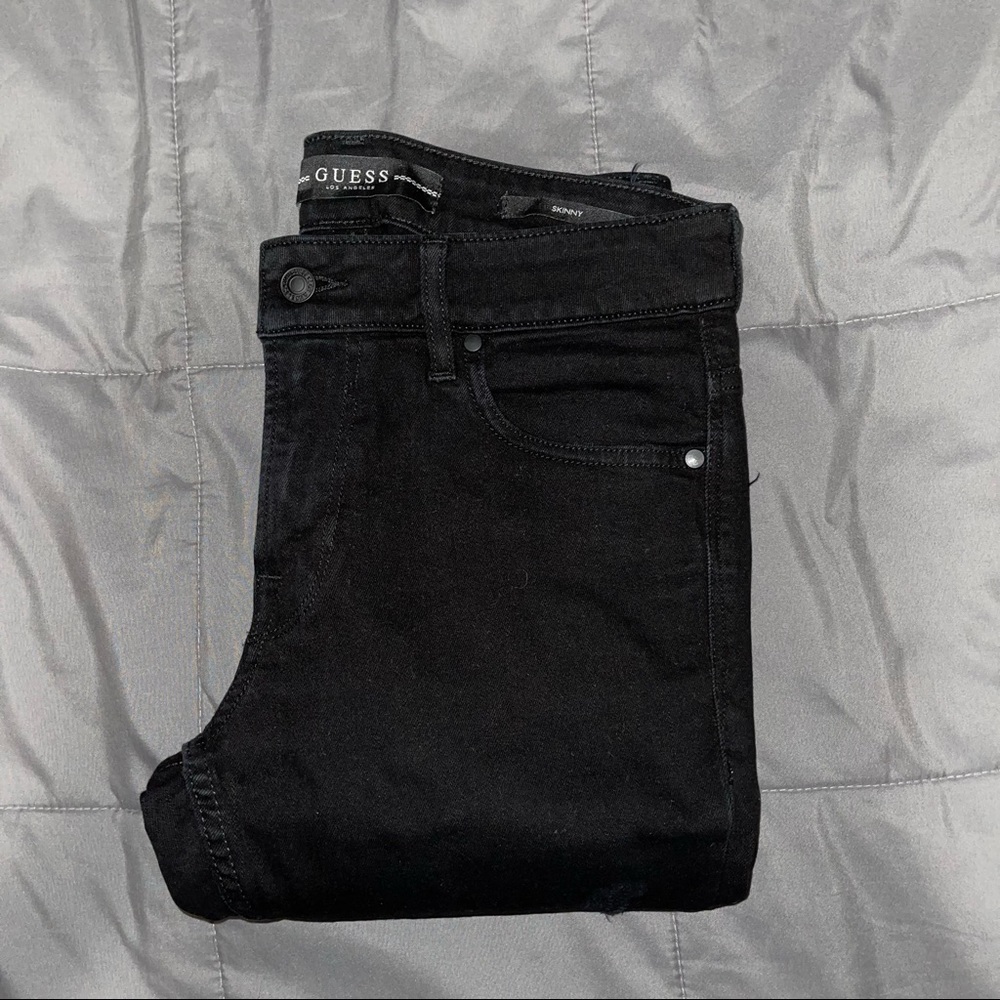 Guess Destroyed Skinny Jeans